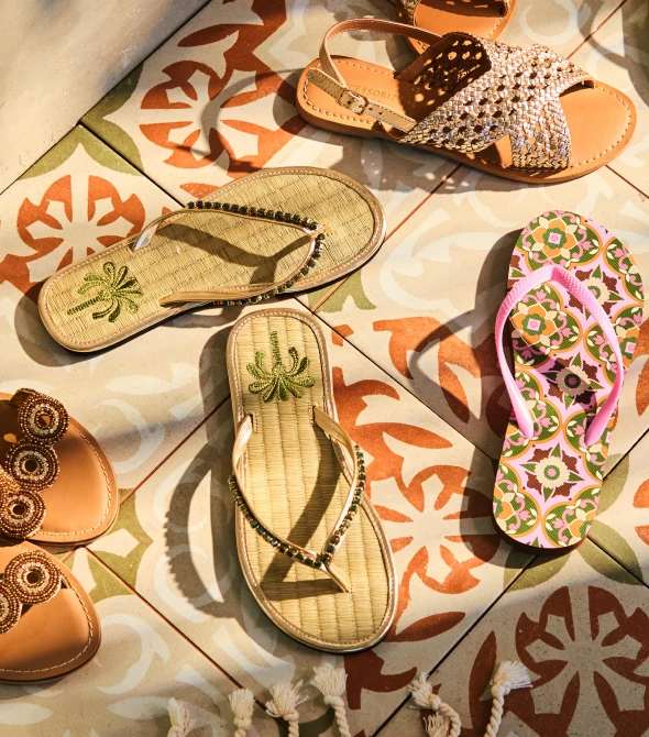 SANDALS