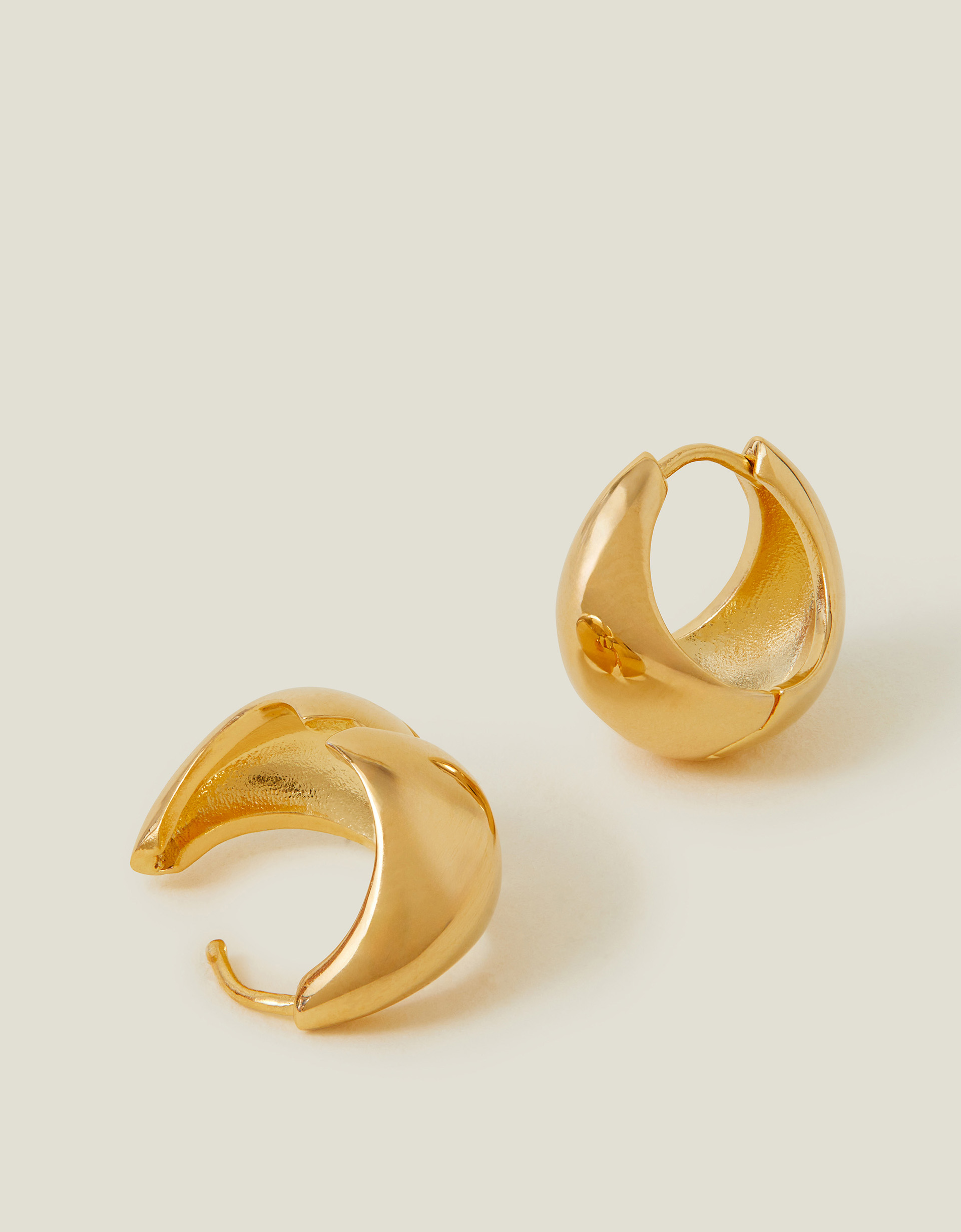 14ct Gold-plated Chunky Huggie Hoop Earrings - Accessorize
