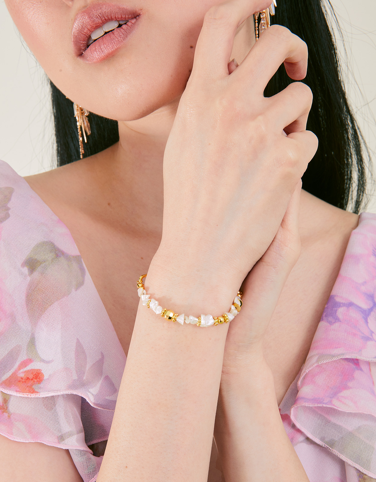 Accessorize Women's 14ct Gold-Plated Keshi Pearl Bracelet
