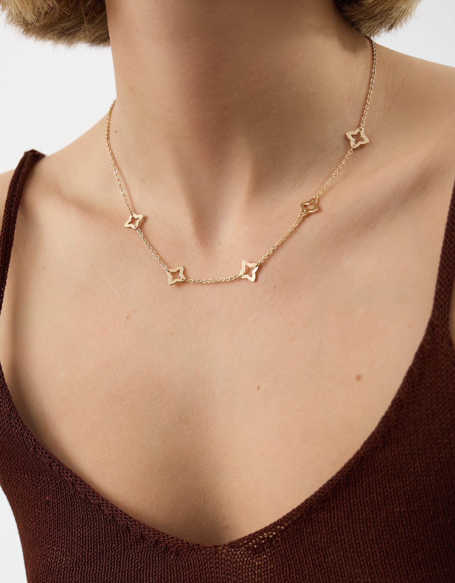 Gold Clover Cut-out Station Necklace - Accessorize